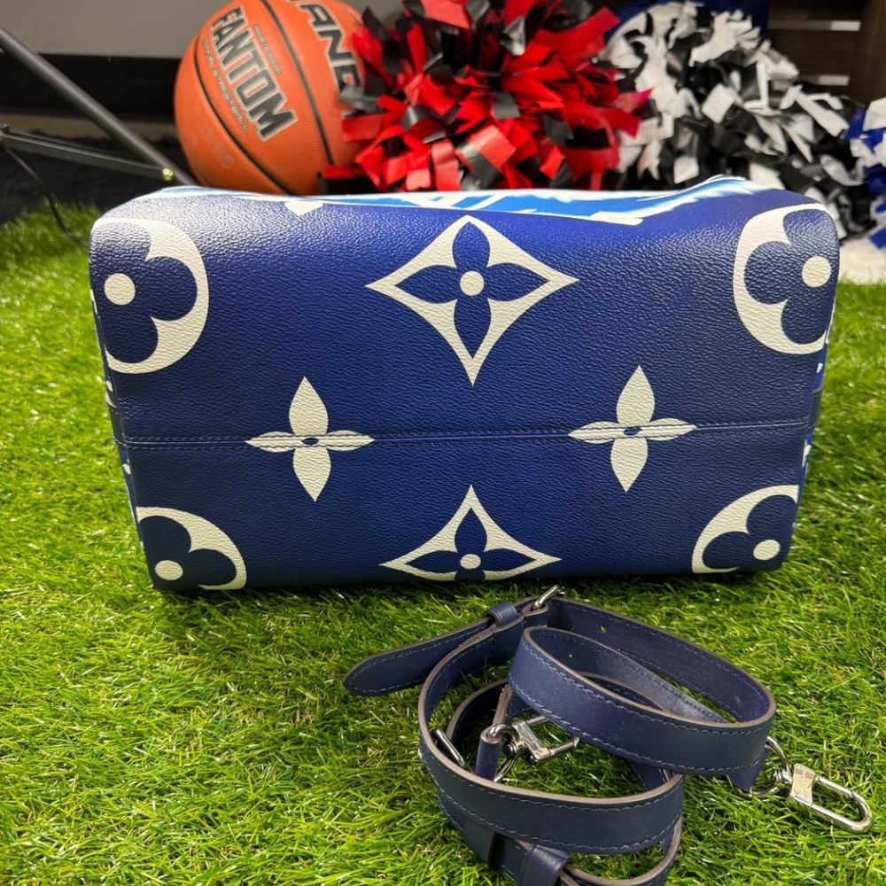 Louis Vuitton Speedy Bandouliere 30 Giant Monogram Escale Blue M45146 - Picture 6 of 10